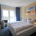 Parkhotel Klueschenberg מלון 4*