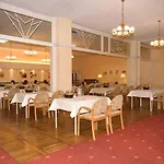 Parkhotel Klueschenberg 4* פלאו אם זה