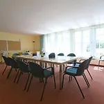 מלון Parkhotel Klueschenberg