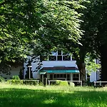 Parkhotel Klueschenberg 4* פלאו אם זה
