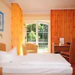 Parkhotel Klueschenberg 4* Plau am See