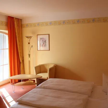 Parkhotel Klueschenberg 4*