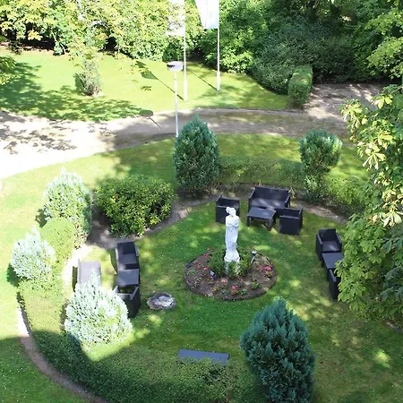 Parkhotel Klueschenberg 4*