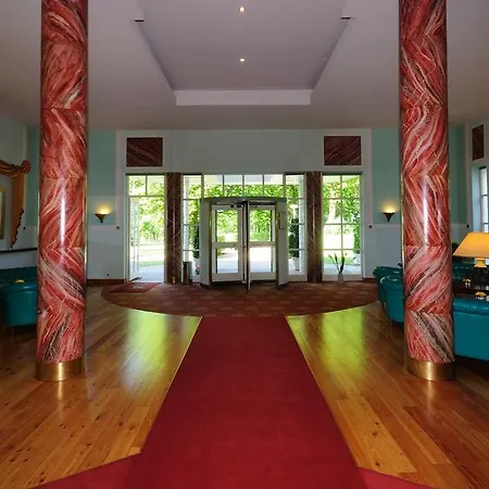 ホテル Parkhotel Klueschenberg 4*