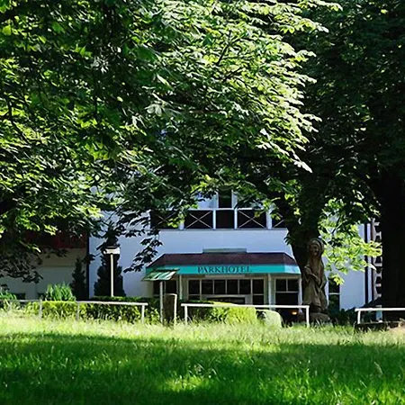 Parkhotel Klueschenberg 4* Plau am See