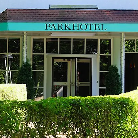 Parkhotel Klueschenberg فندق 4*