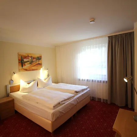 Parkhotel Klueschenberg 4* Plau am See