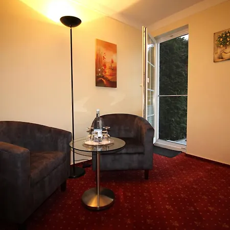 Parkhotel Klueschenberg 4*