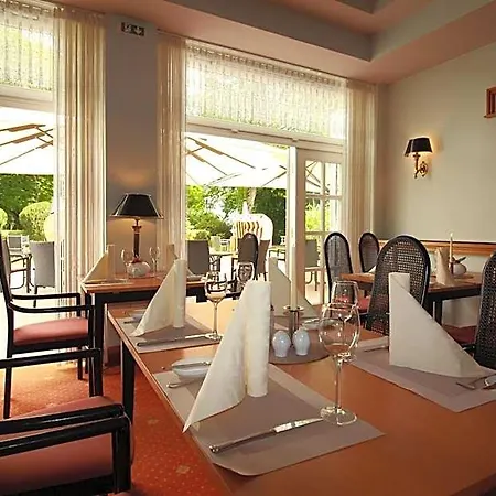 Hotel Parkhotel Klueschenberg 4*