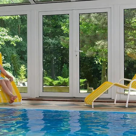 Parkhotel Klueschenberg فندق 4*