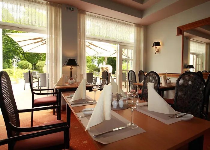 Ξενοδοχείο Parkhotel Klueschenberg 4*