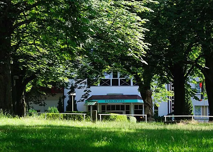 Parkhotel Klueschenberg 4* Plau am See